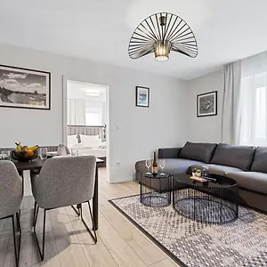  Apartment Bright Zentrum