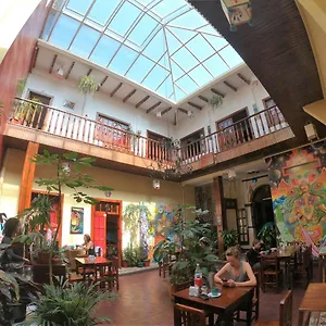 https://anicha-hostel.cuenca-hotels.com